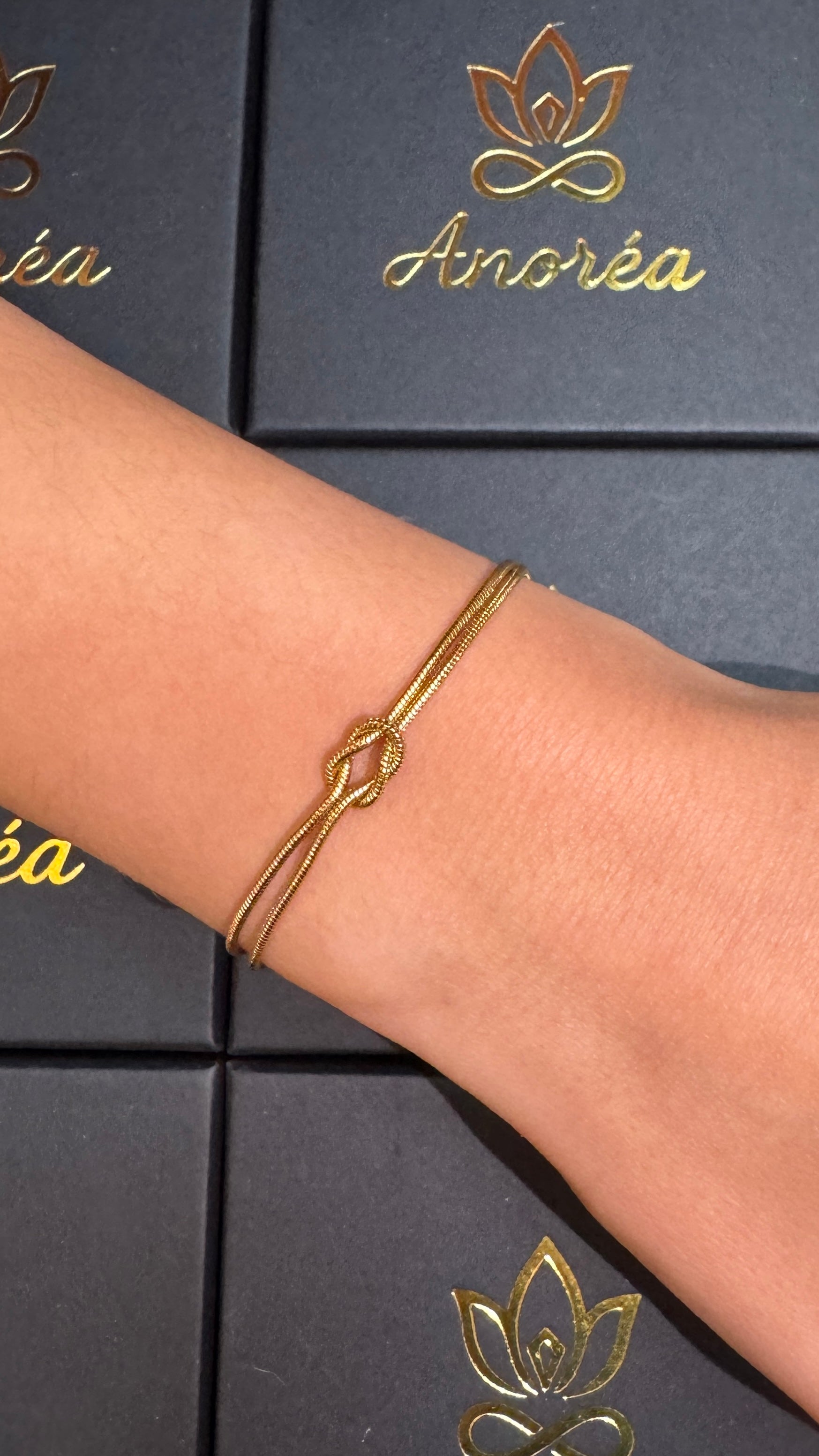 Luna Knot Bracelet – Gold