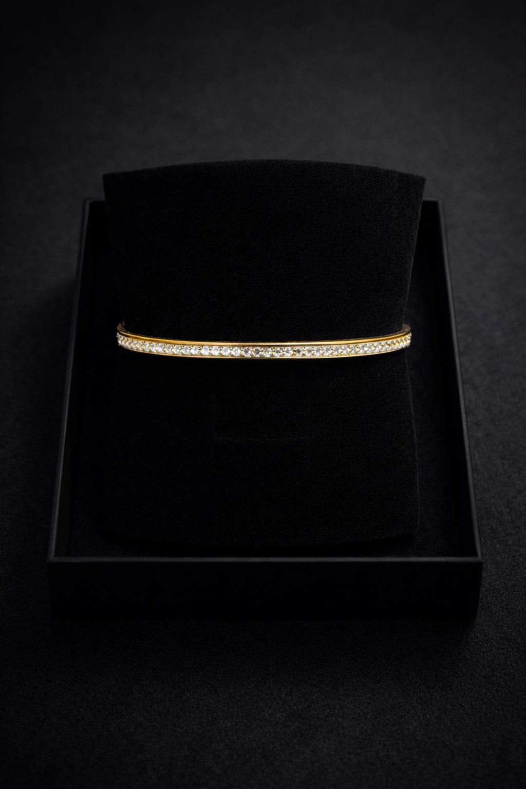 Aura Crystal Bangle – Gold