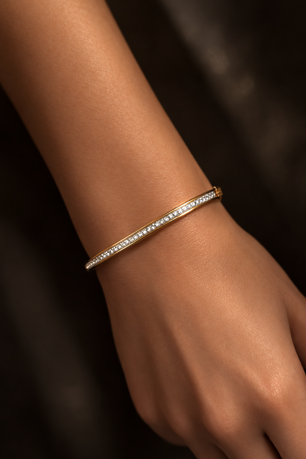 Anoréa B575G Crystal Bangle – Gold