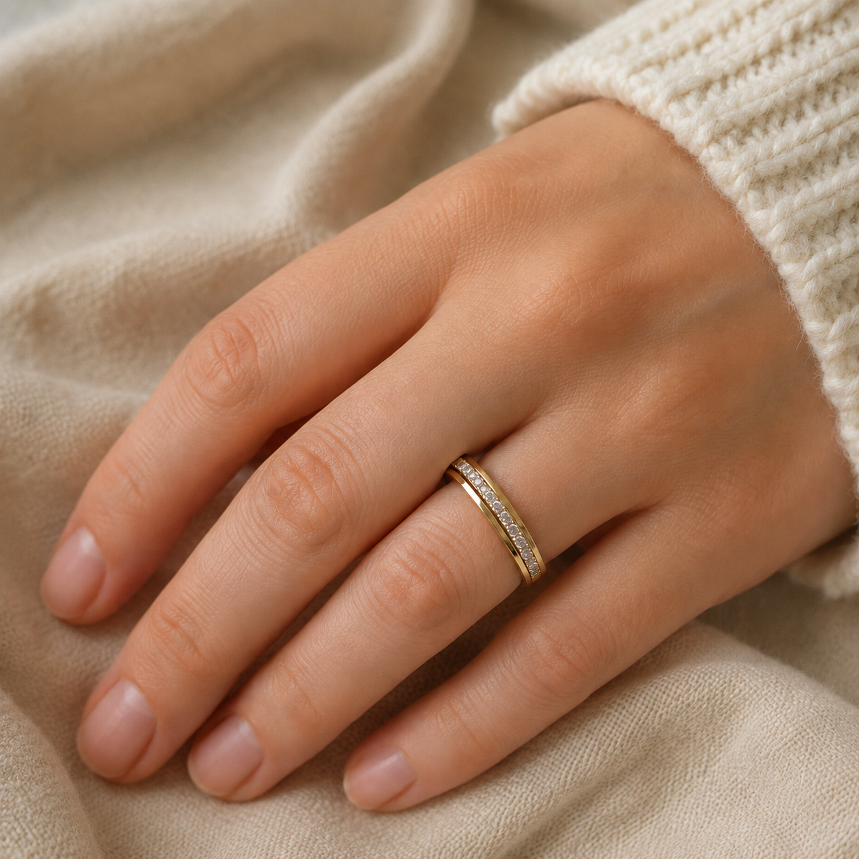 Anoréa Crystal Ring – Gold