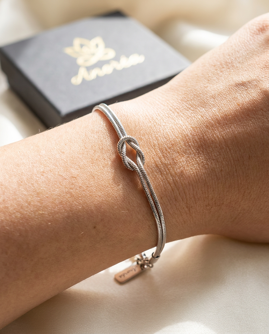 Luna Knot Bracelet – Silver