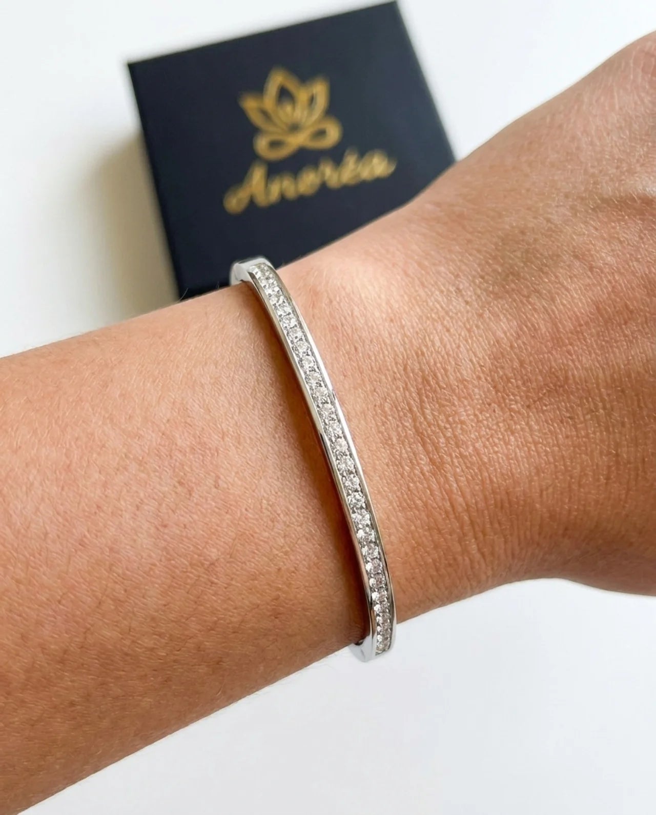 Aura Crystal Bangle – Silver